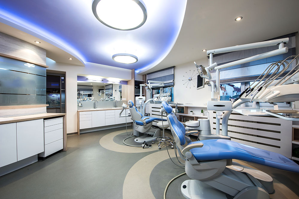 Qualities Of Good Dental Clinic - SmileWide Dental Clinic